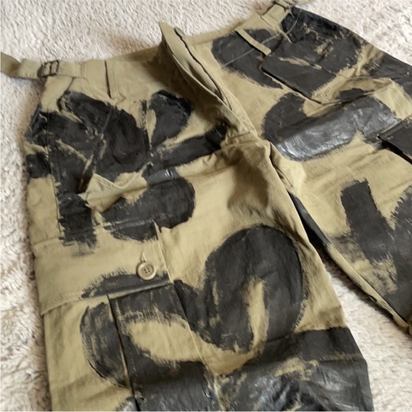 Rare Moschino couture painted cargo pants - Picture 4 of 5
